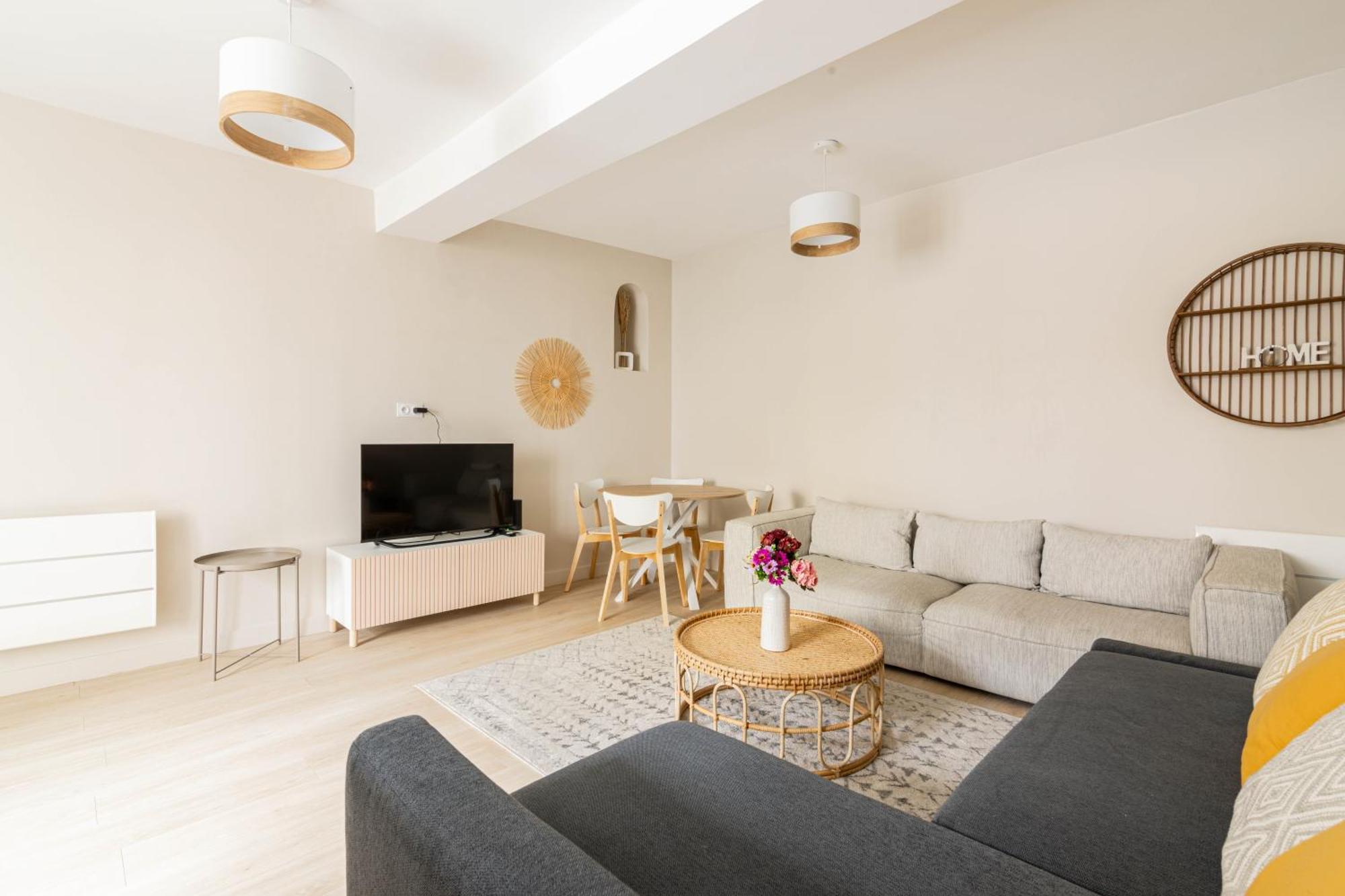 Luxurious 1 Bedroom Quartier De La Bastille Free Netflix Paris Exteriör bild